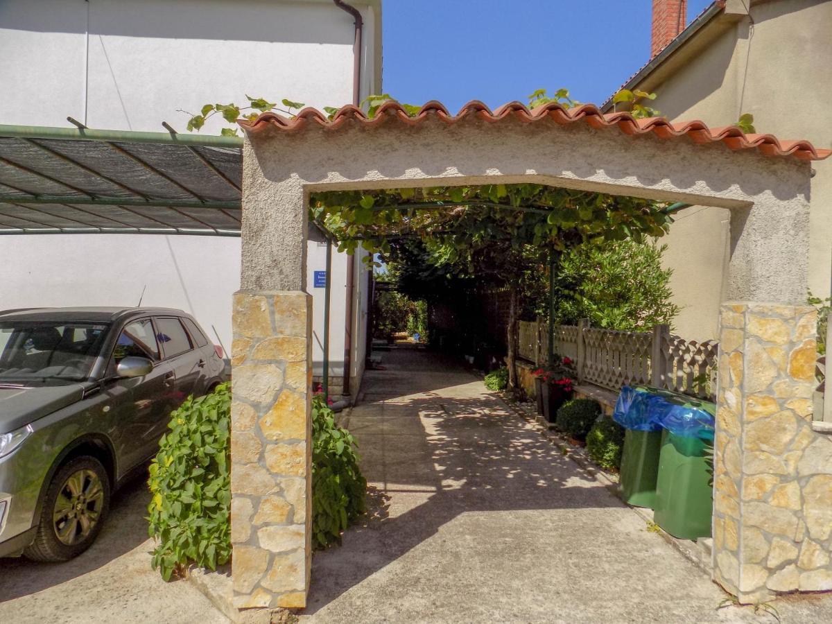 Oriella Apartmans And Room Novigrad  Exterior photo