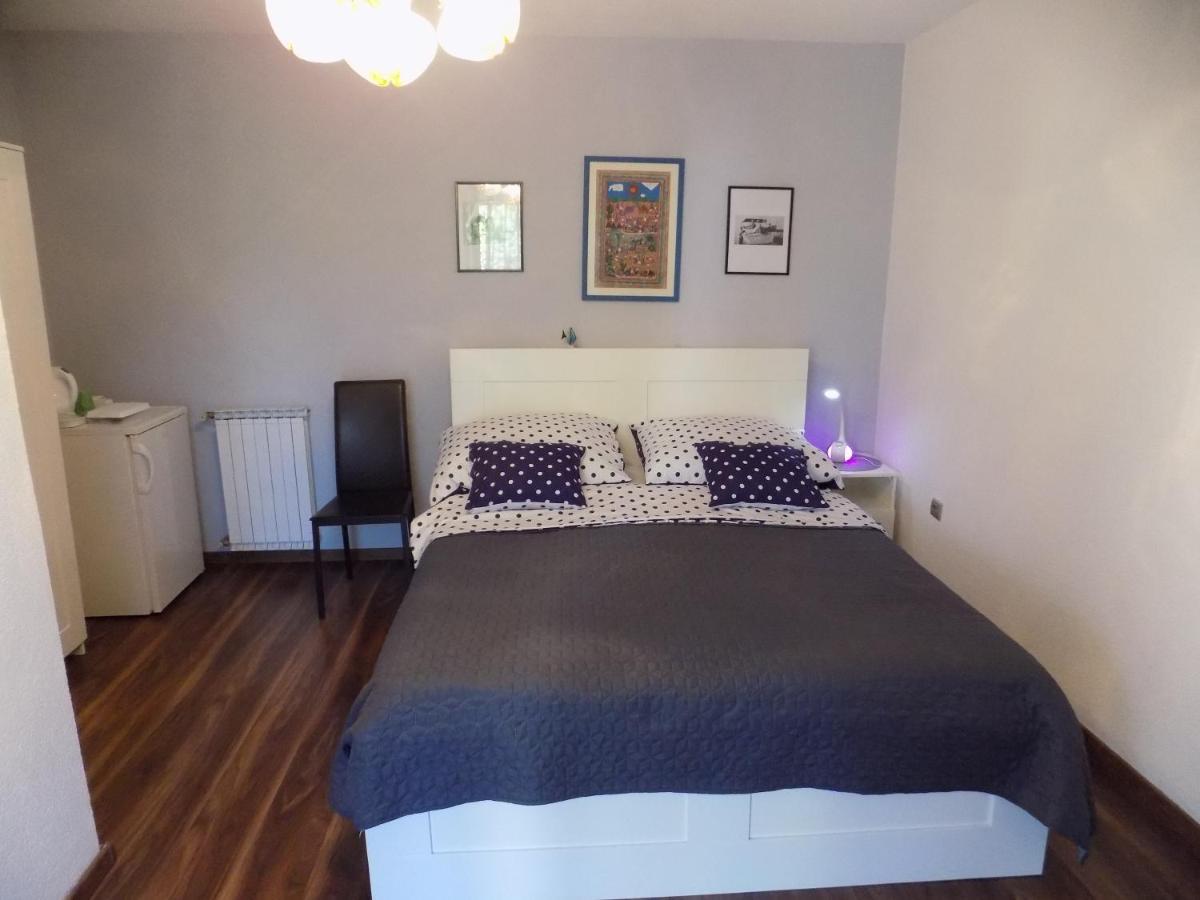 Oriella Apartmans And Room Novigrad  Exterior photo